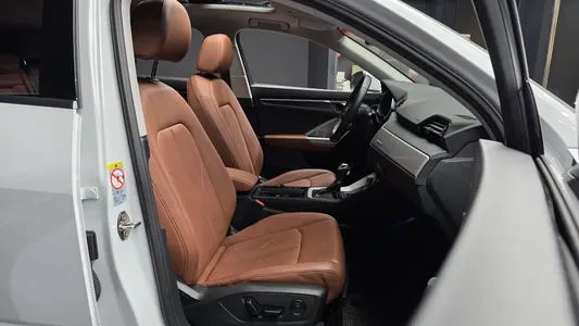 Audi Q3 (F3) 35 TDI 2022 10