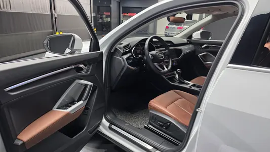 Audi Q3 (F3) 35 TDI 2022 9