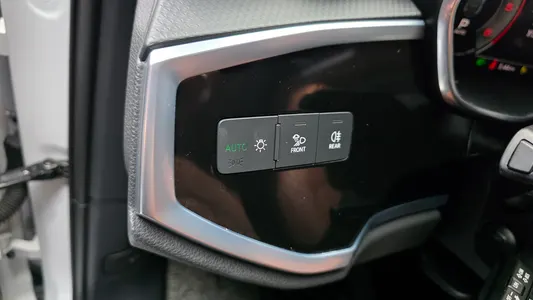 Audi Q3 (F3) 35 TDI 2022 29