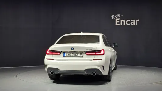 BMW 3 Series (G20) 320i M 2020 4