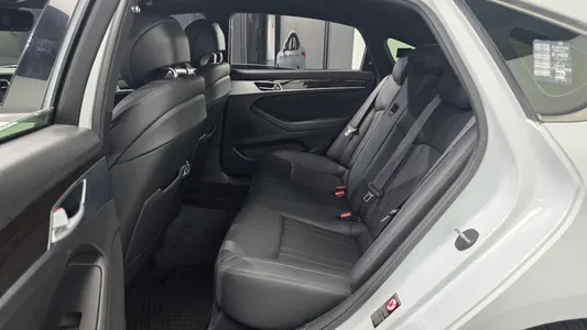 Genesis G80 3.3 GDI AWD 2019 12