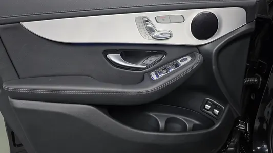 Mercedes-Benz GLC-Class X253 GLC300e 4MATIC 2020 24