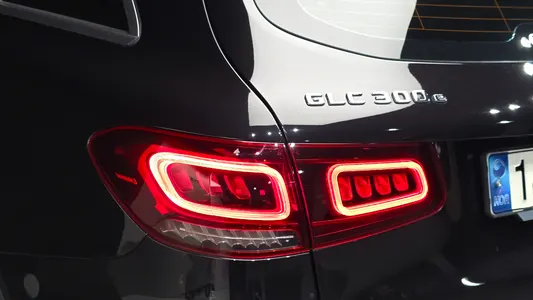 Mercedes-Benz GLC-Class X253 GLC300e 4MATIC 2020 23