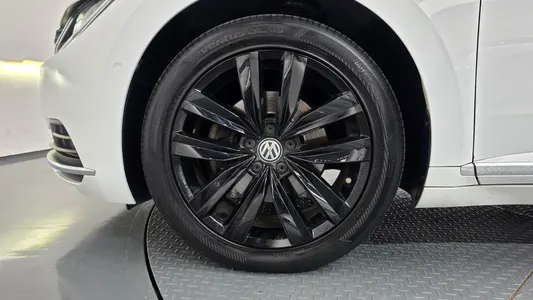 Volkswagen 아테온 2.0 TDI 2019 5