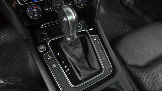 Volkswagen 아테온 2.0 TDI 2019 9