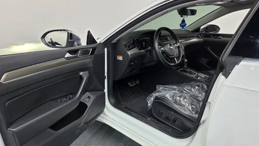 Volkswagen 아테온 2.0 TDI 2019 10