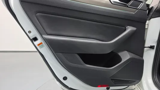 Volkswagen 아테온 2.0 TDI 2019 25