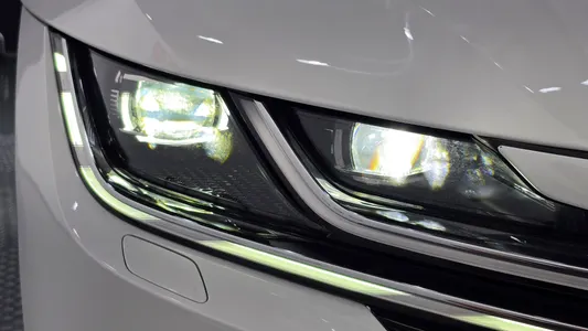 Volkswagen 아테온 2.0 TDI 2019 22