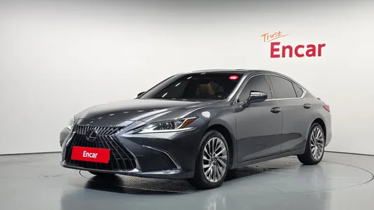 Lexus ES300h 7 2023