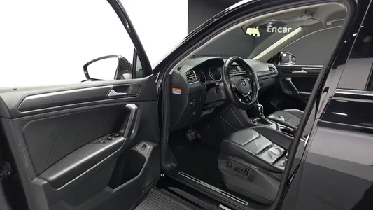 Volkswagen 2 2.0 TDI 2018 10