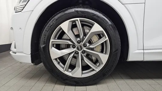 Audi e- 55 2022 4