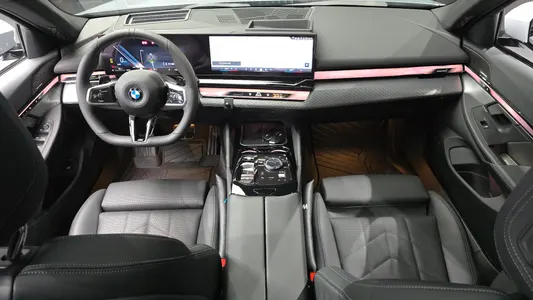 BMW 5 Series (G60) 520i M 2025 7