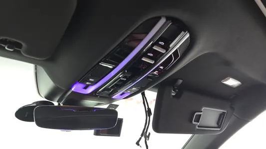 Porsche (971) 2.9 AWD E- 2018 19