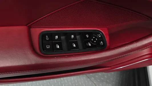 Porsche (971) 2.9 AWD E- 2018 28
