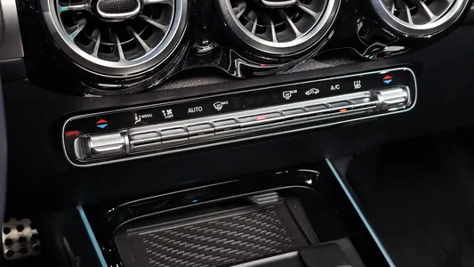 Mercedes-Benz EQB X243 EQB300 4MATIC AMG 2024 19