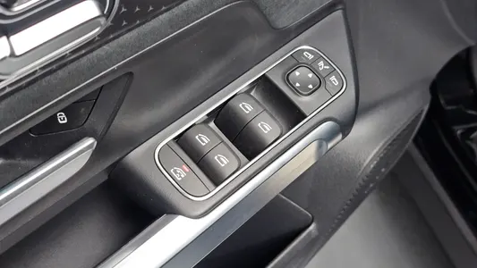 Mercedes-Benz EQB X243 EQB300 4MATIC AMG 2024 29