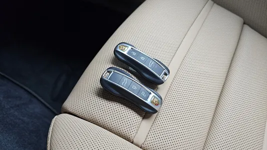 Porsche (PO536) 3.0 2023 14