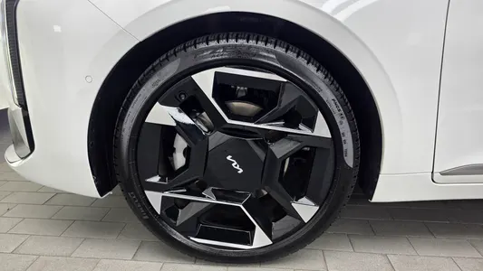 Kia K8 2.5 2WD 2025 5