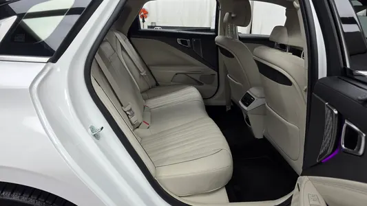 Kia K8 2.5 2WD 2025 12