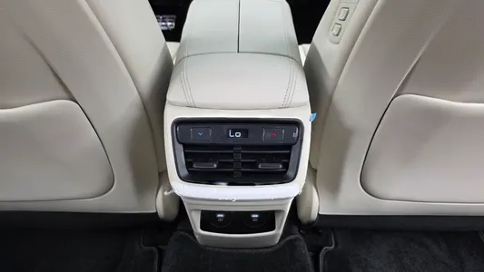 Kia K8 2.5 2WD 2025 33