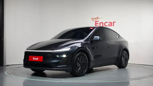 Tesla Y AWD 2026