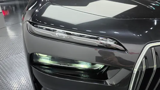 BMW 7 Series (G70) 740i sDrive 2023 22