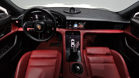Porsche 타이칸 2023 6