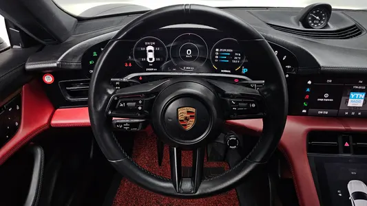 Porsche 타이칸 2023 12