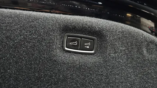 Porsche 타이칸 2023 27