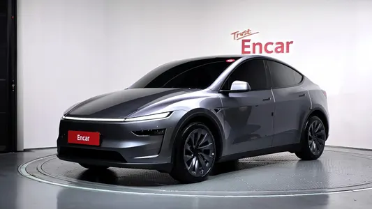 Tesla Y AWD 2026