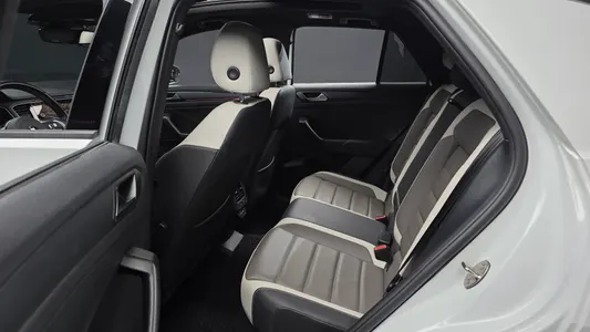 Volkswagen 티록 2.0 TDI 2021 26