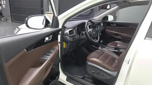 Kia Sorento 2.0 2WD 2016 10