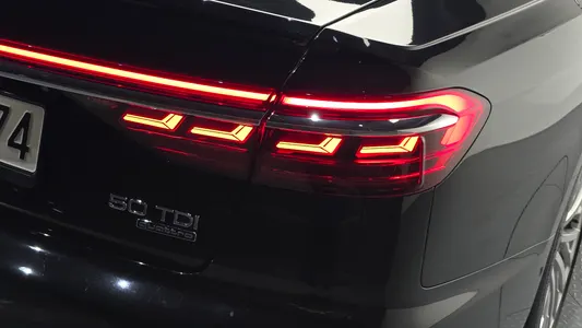 Audi A8 (D5) 50 TDI LWB 2021 29