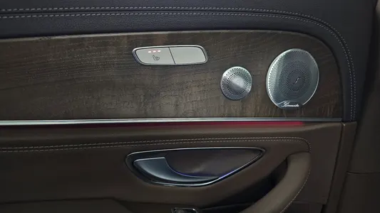 Mercedes-Benz E-Class W213 E300e 2019 18