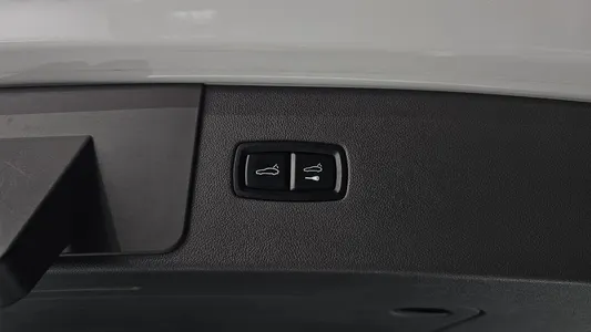 Porsche (PO536) 3.0 2019 32