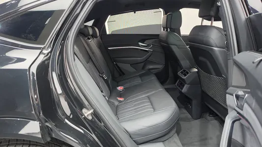 Audi e- S 2023 26