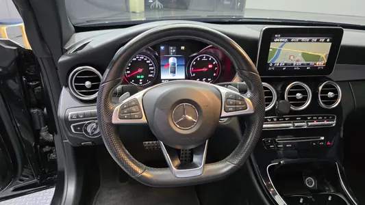 Mercedes-Benz C-Class W205 C200 2018 12