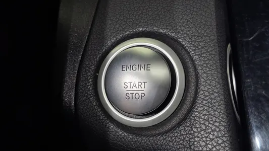 Mercedes-Benz C-Class W205 C200 2018 18