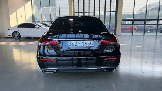 Mercedes-Benz E-Class W213 E350 4MATIC 2022 4