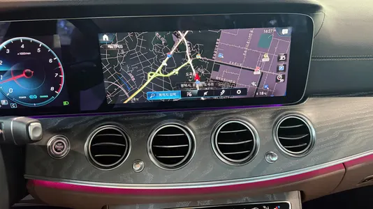 Mercedes-Benz E-Class W213 E350 4MATIC 2022 11
