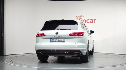 Volkswagen 3 3.0 TDI R-Line 2023 4