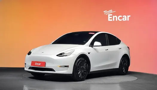 Tesla Y AWD 2023