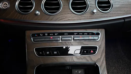 Mercedes-Benz E-Class W213 E250 2021 35