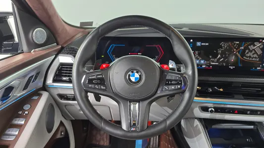 BMW XM (G09) 4.4 2023 13