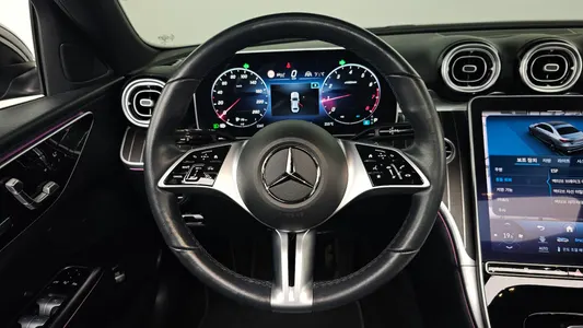 Mercedes-Benz C-Class W206 C200 2022 13