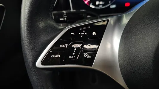 Mercedes-Benz C-Class W206 C200 2022 28