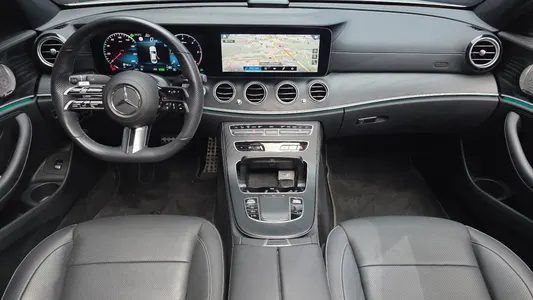 Mercedes-Benz E-Class W213 E220d 4MATIC AMG Line 2022 7