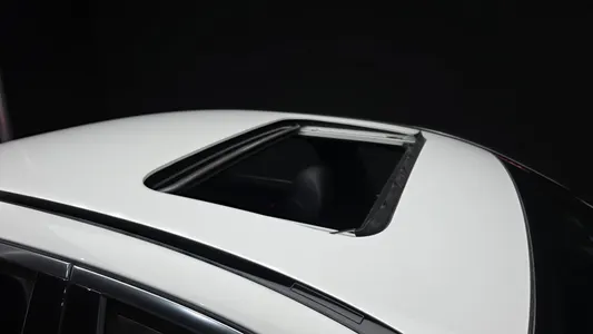 Mercedes-Benz E-Class W213 E220d 4MATIC AMG Line 2022 27