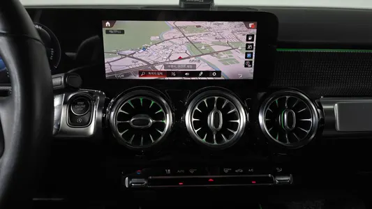 Mercedes-Benz GLB-Class X247 GLB220 2021 12