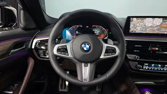 BMW 5 Series (G30) 520d M 2020 12